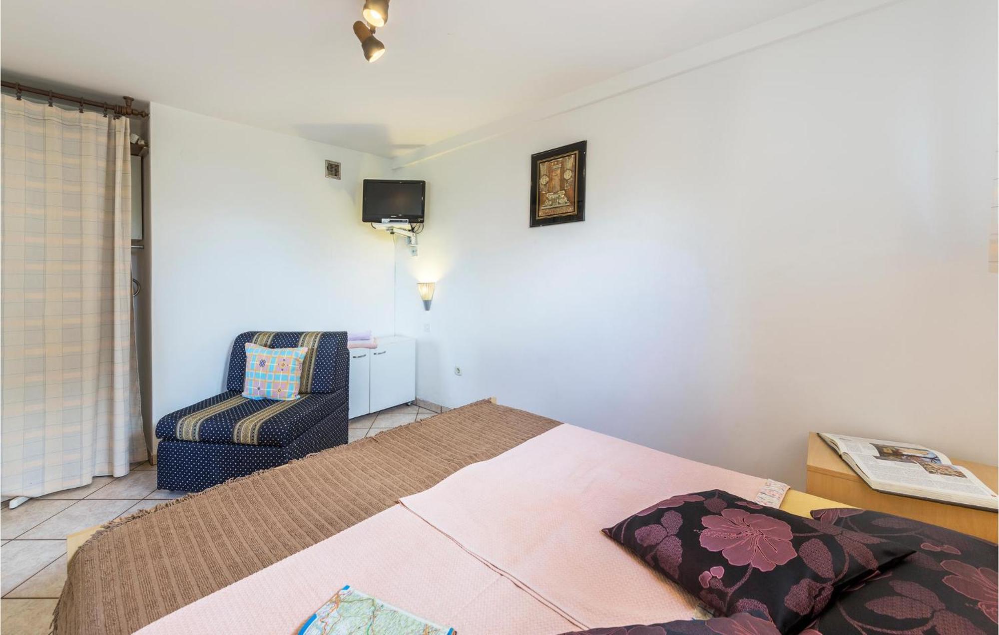 Gorgeous Apartment In Pula With Wifi 외부 사진