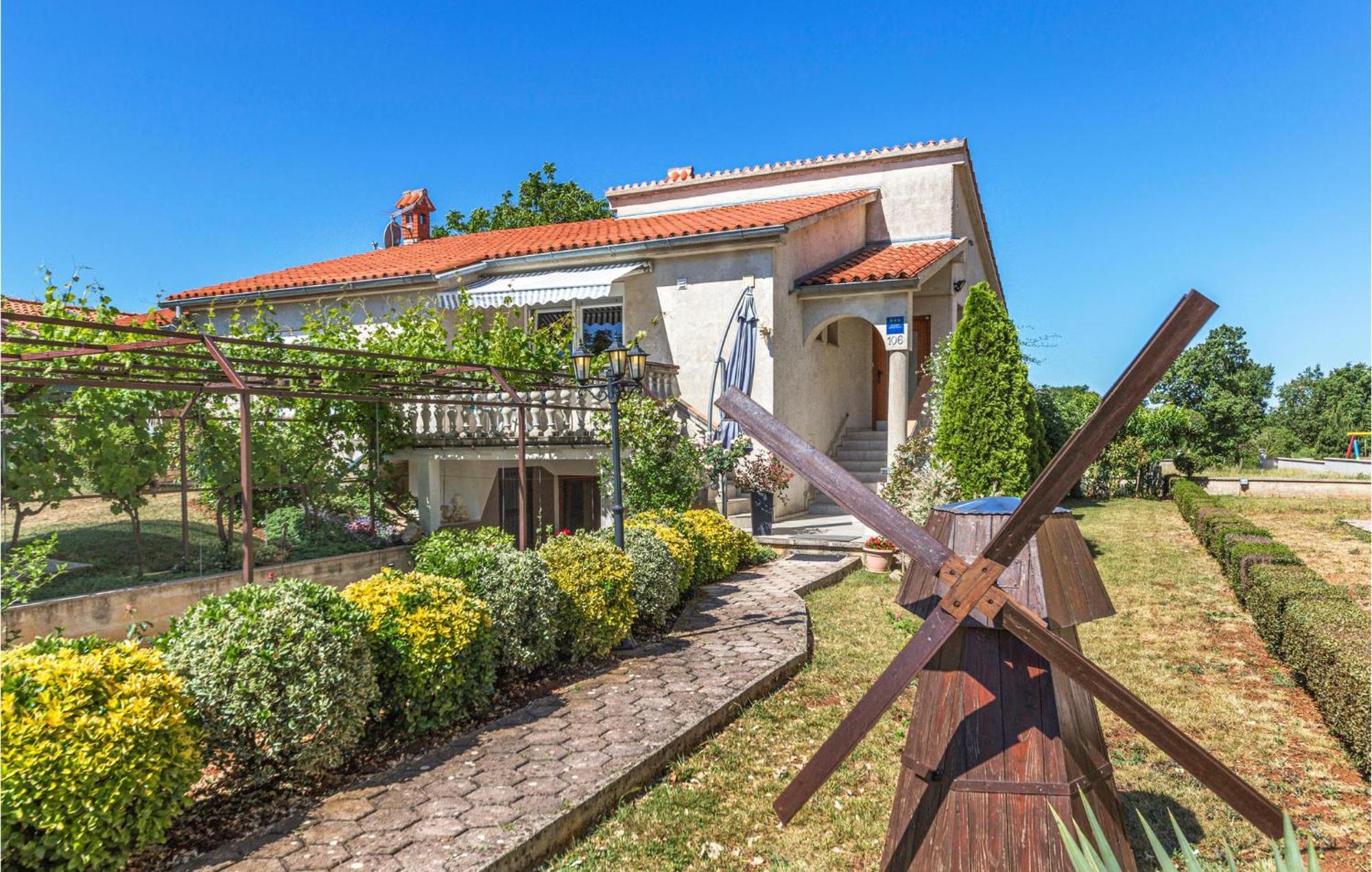 Gorgeous Apartment In Pula With Wifi 외부 사진