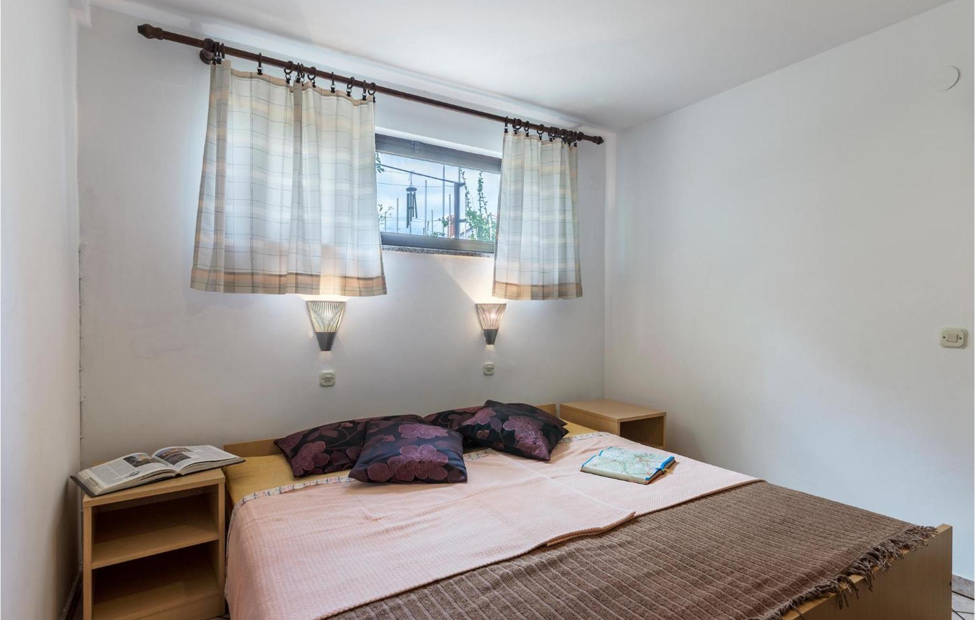 Gorgeous Apartment In Pula With Wifi 외부 사진